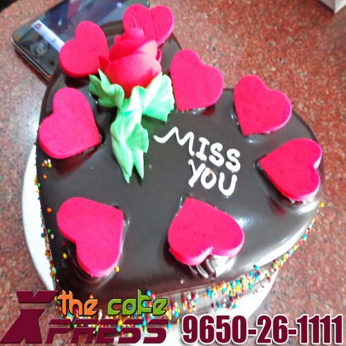 Chocolate Heart Designer Cake Delivery in Delhi