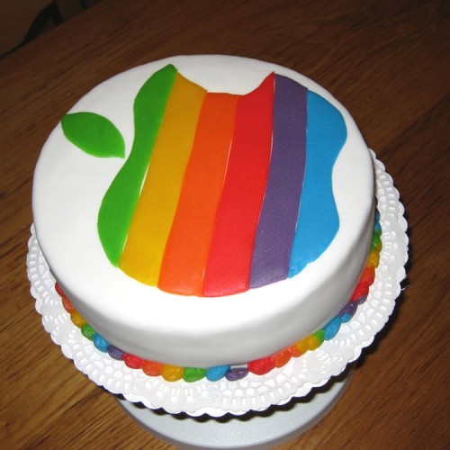 Apple Themed Customized Cake Delivery in Delhi