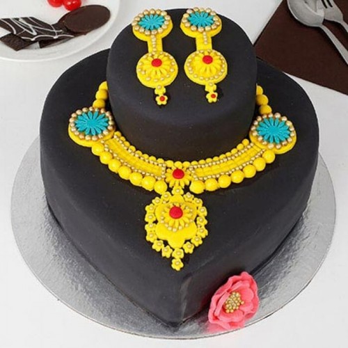 Gold Jewelry Set Designer Fondant Cake Delivery in Delhi