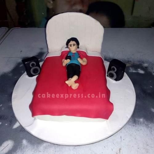 Music Lover Fondant Cake Delivery in Delhi