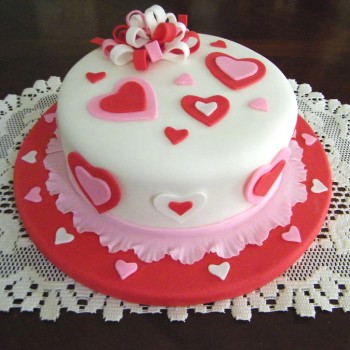 Enigmatic Love Fondant Cake Enigmatic Love Fondant Cake
