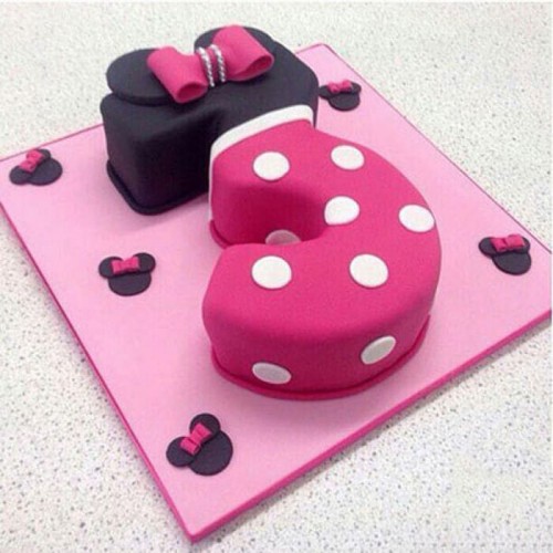3rd Number Classic Minnie Cake Delivery in Delhi