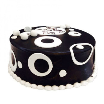 Black And White Fondant Cake Black And White Fondant Cake