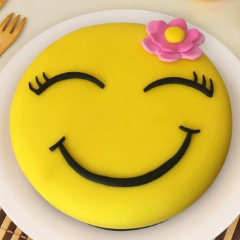 Flower Girl Smiley Fondant Cake Flower Girl Smiley Fondant Cake