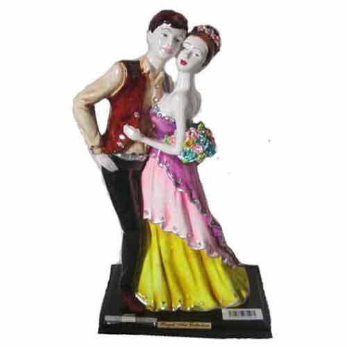 Romantic Ceramic Couple Delivery in Delhi