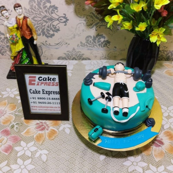 Bodybuilding Theme Cake 