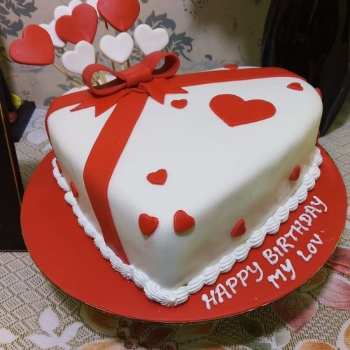 Romantic Heart Fondant Cake Delivery in Delhi NCR