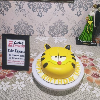 Garfield Cat Face Designer Cake