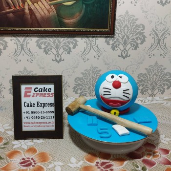Doraemon Pinata Cake