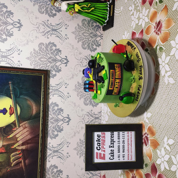 PUBG Semi Fondant Birthday Cake PUBG Semi Fondant Birthday Cake