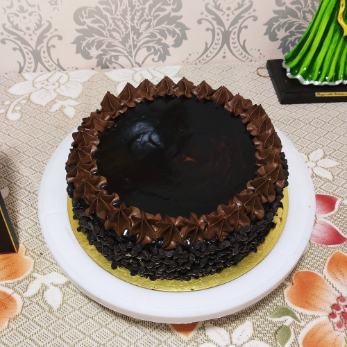 Chocolate Chip Cake Delivery in Delhi NCR