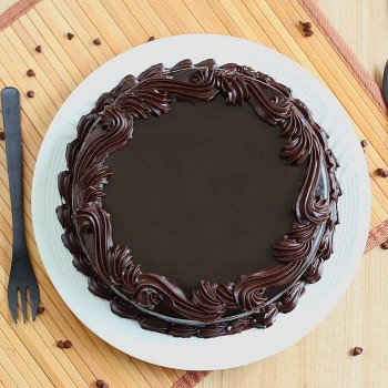Artistic Chocolate Pleasure Cake