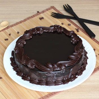 Artistic Chocolate Pleasure Cake