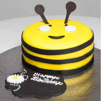 Bumblebee Fondant Cake Bumblebee Fondant Cake