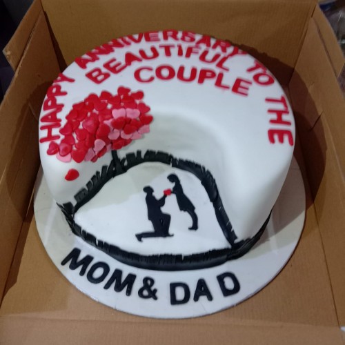 Anniversary Couple Theme Fondant Cake Delivery in Delhi