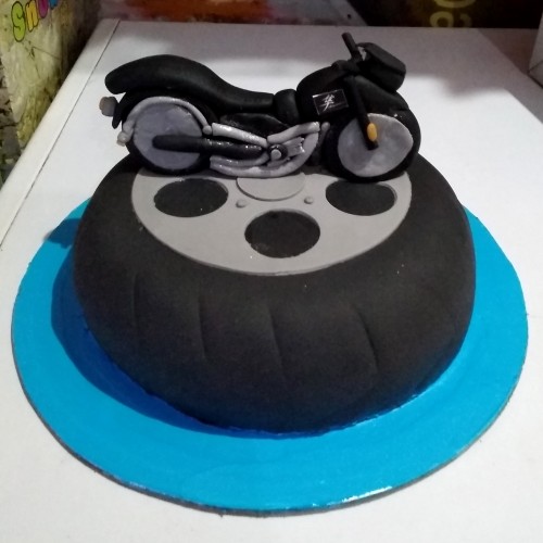 Bike Theme Customized Fondant Cake Delivery in Delhi