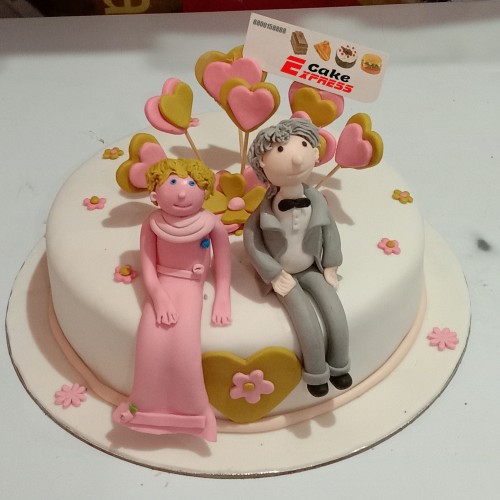 Beautiful Couple Anniversary Cake Delivery in Delhi NCR