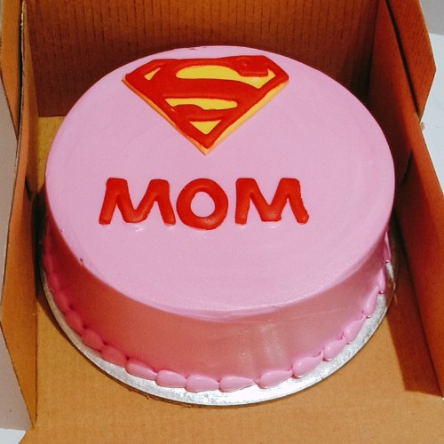 Super MOM Birthday Cake Delivery in Delhi