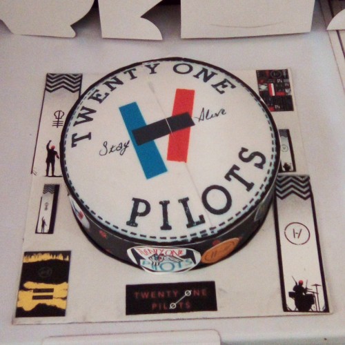 Twenty One Pilots Theme Cake Delivery in Delhi